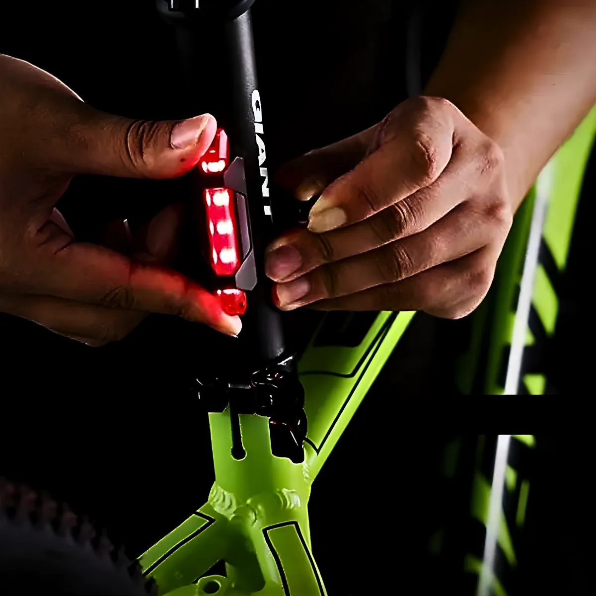 Kit Bike Farol Frontal + Traseiro Ultra Led Usb Recarregável - Imagem 3